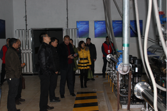 翠屏區政府領導蒞臨我司專題調研 二次供水管理和飲水安全