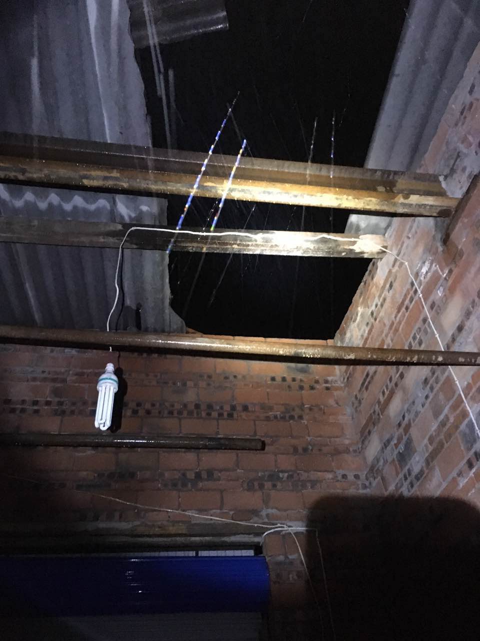 不畏狂風暴雨  發揚優秀團隊精神