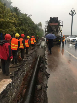 全力以赴  緊急完成濱江環線工程第一階段施工