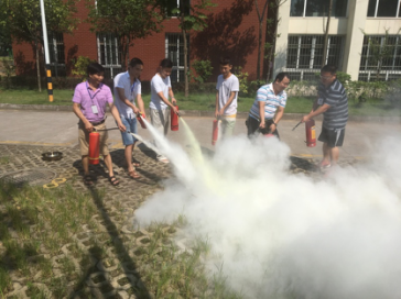 宜賓臨港自來水有限公司開展防洪防汛和消防安全應急演練