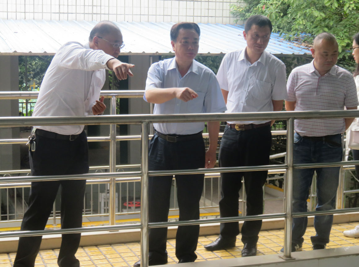 董大華局長深入清源水務集團檢查節前安全慰問一線員工