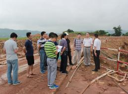 市紀委派駐市環保局紀檢組和市水務局領導到集團公司調研