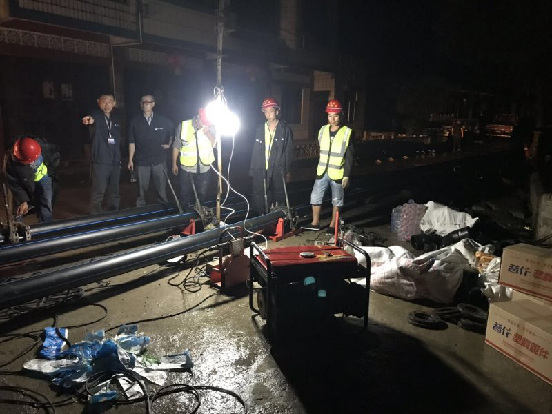 危急時刻不忘使命，確保抗震救災物資按時送達