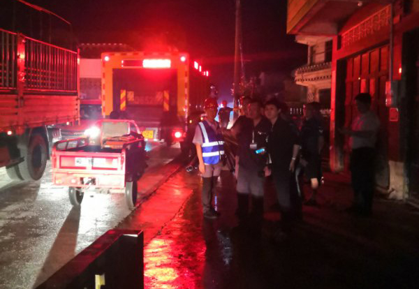 徹夜奮戰14小時，圓滿完成震區臨時供水保障任務