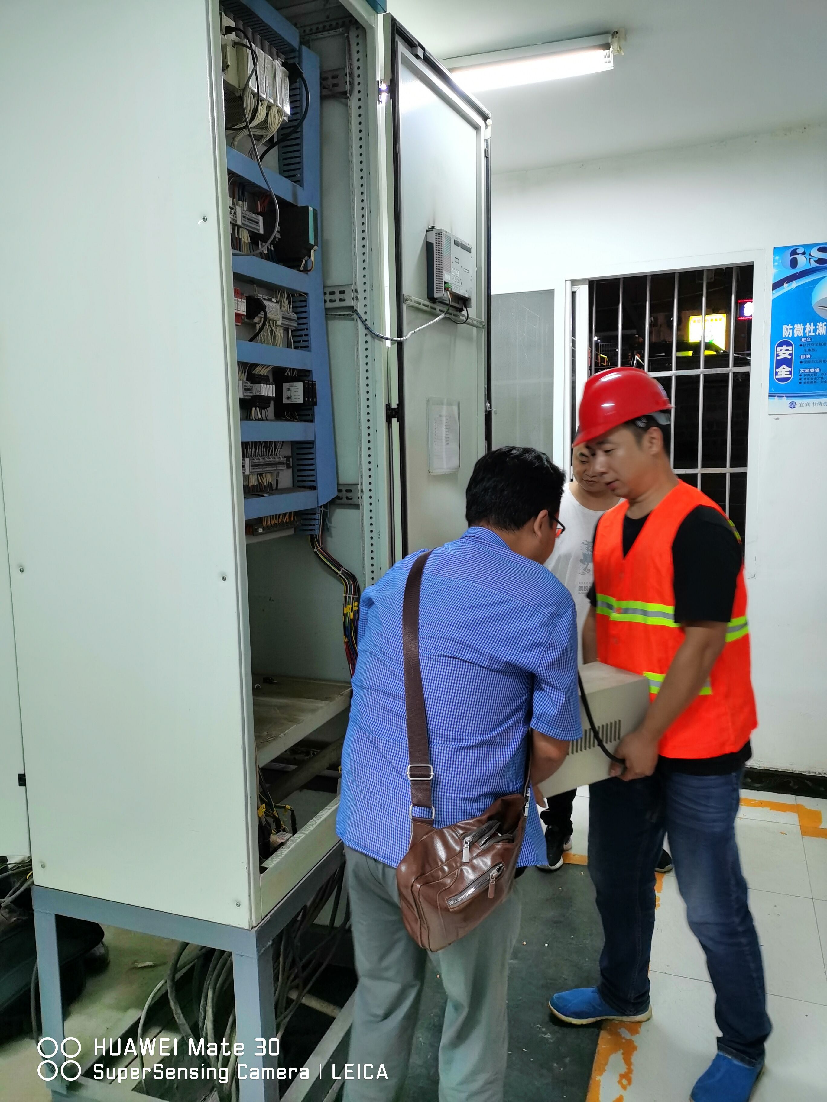 眾志成城抗“洪魔”  連續奮戰保平安