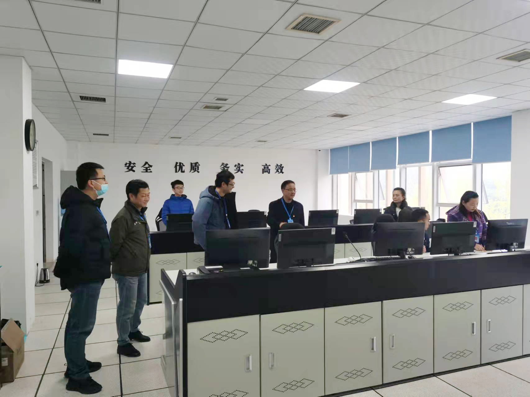 集團公司黨委書記、董事長周燕賓調研水廠安全生產等工作