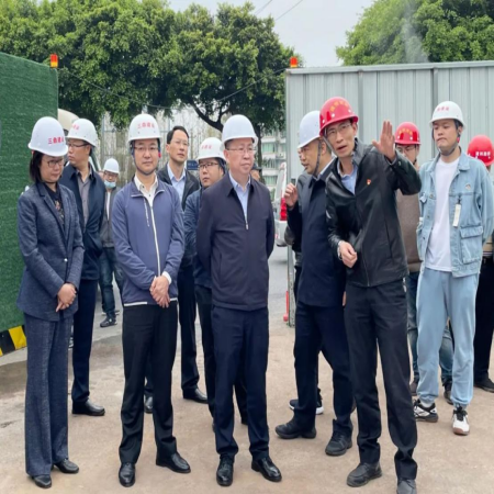 市人大常委會(huì)領(lǐng)導(dǎo)到宜賓機(jī)場(chǎng)遷建二期供水工程起點(diǎn)段調(diào)研《宜賓市城市地下管線(xiàn)管理?xiàng)l例》貫徹落實(shí)情況