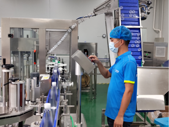 宜賓市清源水務投資公司圓滿完成 “長江0 公里”定制水生產工作