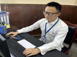 《榜樣在身邊》系列報道——羅林、饒錫兵 不用揚鞭自奮蹄 人生逐夢正當時