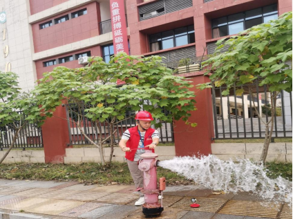 清源水務(wù)公司開展2025年國慶節(jié)市政消防栓專項巡檢工作